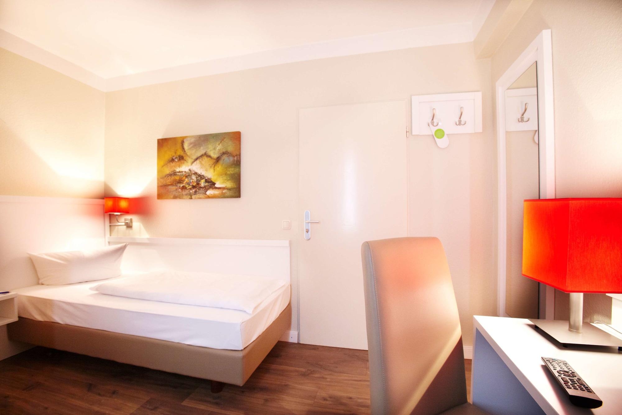 Hotel Ostseehalle Kiel By Premiere Classe Экстерьер фото