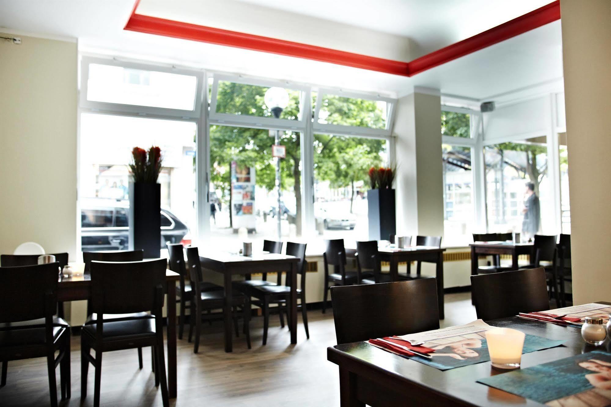 Hotel Ostseehalle Kiel By Premiere Classe Экстерьер фото